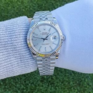 e2f7eef8 912b 4a61 a8a9 9e132daf2634